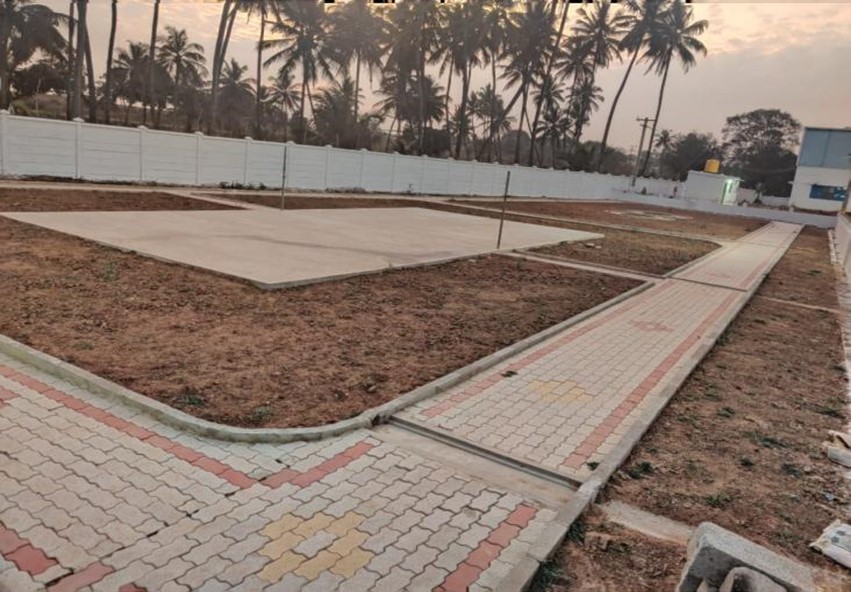 RS Avenue — Paver pathways